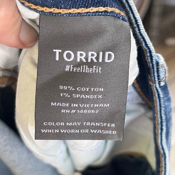 Torrid Women's Blue Denim Mini Skirt Size 20. NWOT - Picture 7 of 8